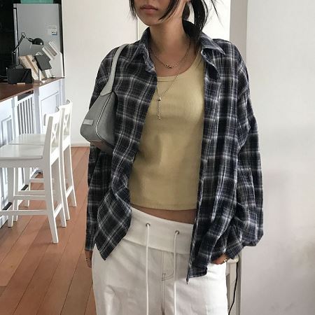 Dongdaemum Women’s Shirts, Tops & T-Shirts, a testament to the elegance and quality of wholesale Korean fashion.