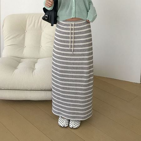 Dongdaemum Women’s Dresses, a testament to the elegance and quality of wholesale Korean fashion.