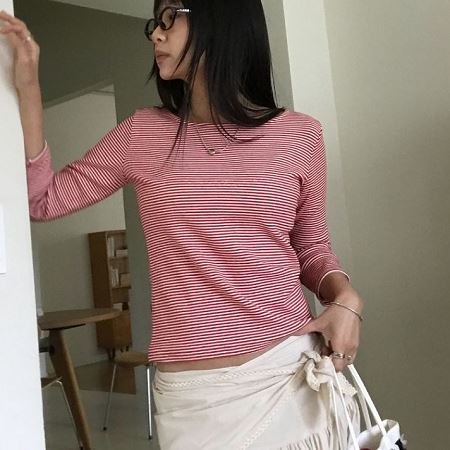 Dongdaemum Women’s Shirts, Tops & T-Shirts, a testament to the elegance and quality of wholesale Korean fashion.