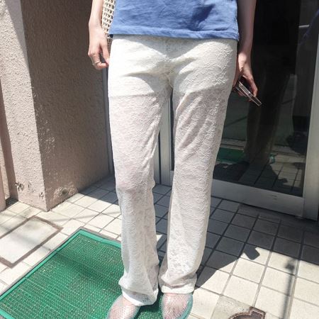 Dongdaemum Women’s Pants, a testament to the elegance and quality of wholesale Korean fashion.