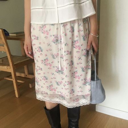 Dongdaemum Women’s Dresses, a testament to the elegance and quality of wholesale Korean fashion.