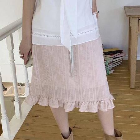 Dongdaemum Women’s Dresses, a testament to the elegance and quality of wholesale Korean fashion.