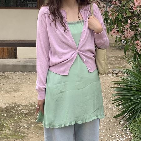 Dongdaemum Women’s Dresses, a testament to the elegance and quality of wholesale Korean fashion.
