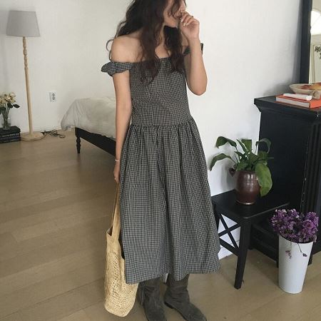 Dongdaemum Women’s Dresses, a testament to the elegance and quality of wholesale Korean fashion.