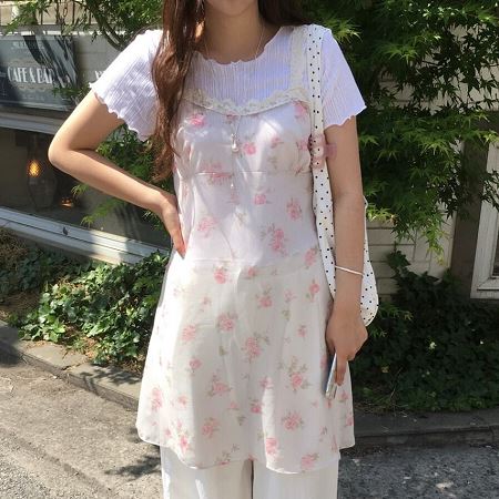 Dongdaemum Women’s Dresses, a testament to the elegance and quality of wholesale Korean fashion.