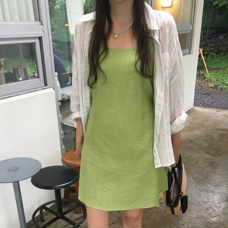 Dongdaemum Women’s Dresses, a testament to the elegance and quality of wholesale Korean fashion.