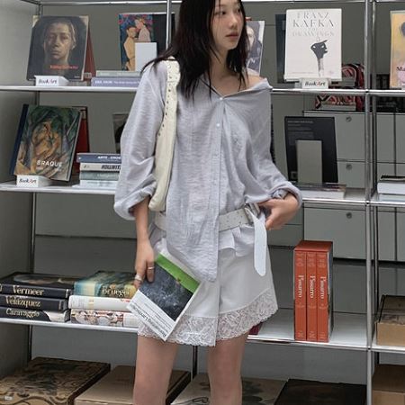 Dongdaemum Women’s Shirts, Tops & T-Shirts, a testament to the elegance and quality of wholesale Korean fashion.