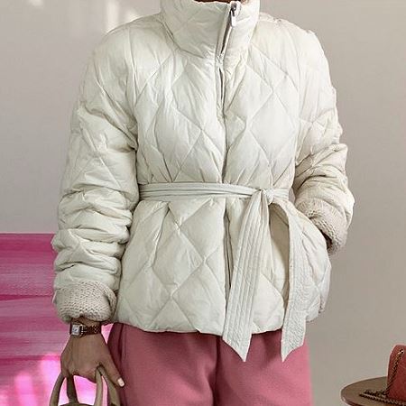 Dongdaemum Women’s Coats & Jackets, a testament to the elegance and quality of wholesale Korean fashion.