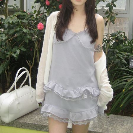 Dongdaemum Women’s Dresses, a testament to the elegance and quality of wholesale Korean fashion.