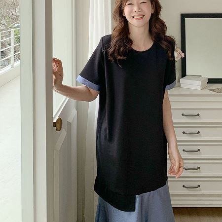 A collection of Dongdaemum Women’s Dresses, encapsulating the charm of Korean fashion.