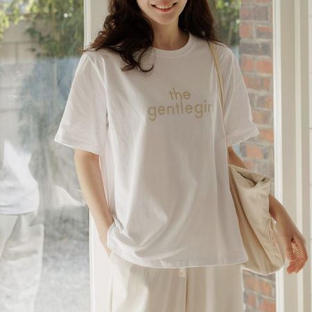 Dongdaemum Women’s Shirts, Tops & T-Shirts, a testament to the elegance and quality of wholesale Korean fashion.