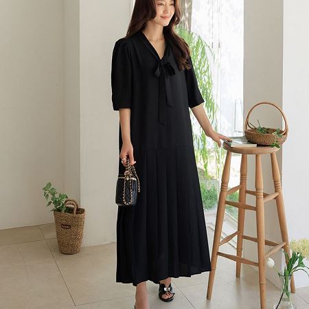 Dongdaemum Women’s Dresses, a testament to the elegance and quality of wholesale Korean fashion.