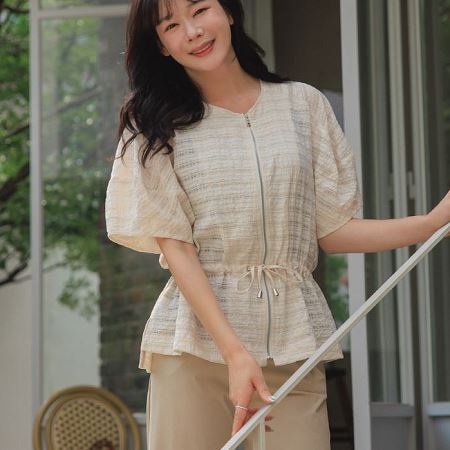 A variety of Dongdaemum Women’s Coats & Jackets, reflecting the sophistication of Korean fashion.