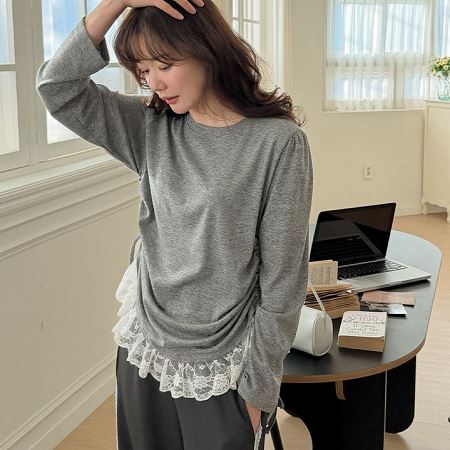 Dongdaemum Women’s Shirts, Tops & T-Shirts, a testament to the elegance and quality of wholesale Korean fashion.