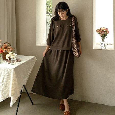 Dongdaemum Women’s One-Pieces, a testament to the elegance and quality of wholesale Korean fashion.