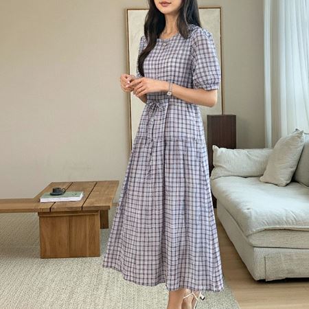 Dongdaemum Women’s Dresses, a testament to the elegance and quality of wholesale Korean fashion.