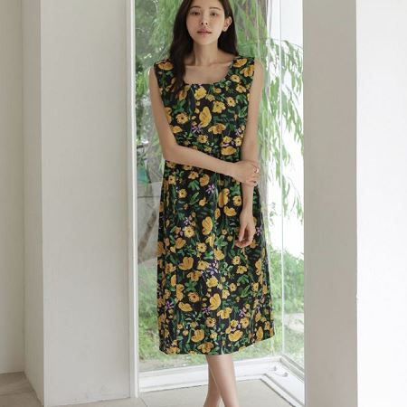 Dongdaemum Women’s Dresses, a testament to the elegance and quality of wholesale Korean fashion.