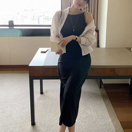 Dongdaemum Women’s Dresses, a testament to the elegance and quality of wholesale Korean fashion.