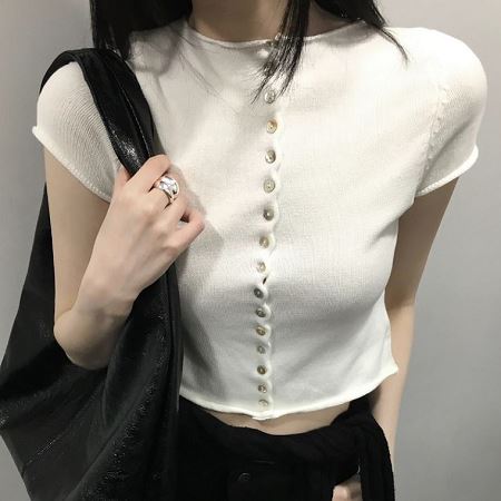 Dongdaemum Women’s Shirts, Tops & T-Shirts, a testament to the elegance and quality of wholesale Korean fashion.