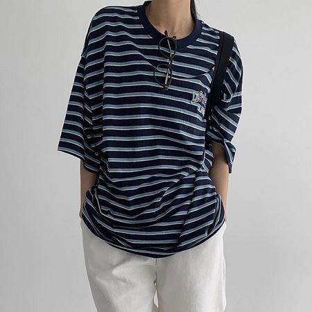 Dongdaemum Women’s Shirts, Tops & T-Shirts, a testament to the elegance and quality of wholesale Korean fashion.