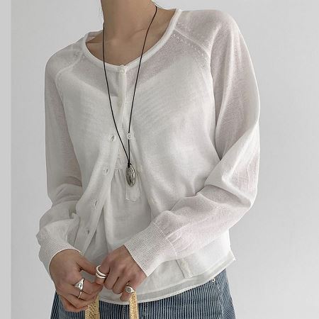 Dongdaemum Women’s Coats & Jackets, a testament to the elegance and quality of wholesale Korean fashion.