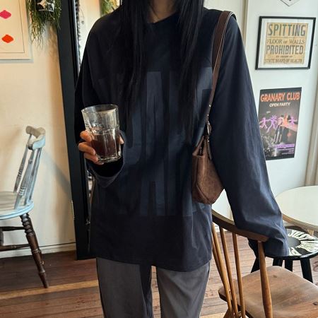 Dongdaemum Women’s Shirts, Tops & T-Shirts, a testament to the elegance and quality of wholesale Korean fashion.
