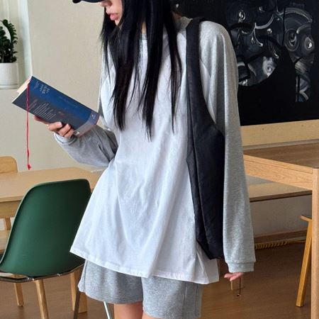 Dongdaemum Women’s Shirts, Tops & T-Shirts, a testament to the elegance and quality of wholesale Korean fashion.