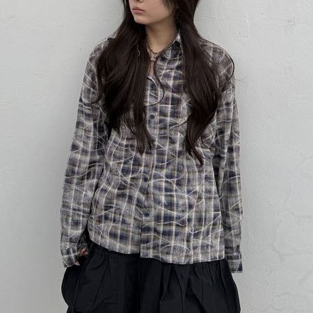 Dongdaemum Women’s Shirts, Tops & T-Shirts, a testament to the elegance and quality of wholesale Korean fashion.