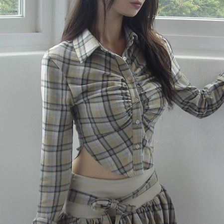 Dongdaemum Women’s Shirts, Tops & T-Shirts, a testament to the elegance and quality of wholesale Korean fashion.