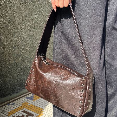 A collection of Dongdaemum Women’s Handbags, Wallets & Cases, showcasing the elegance of Korean fashion.