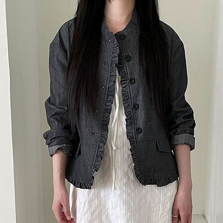 Dongdaemum Women’s Coats & Jackets, a testament to the elegance and quality of wholesale Korean fashion.