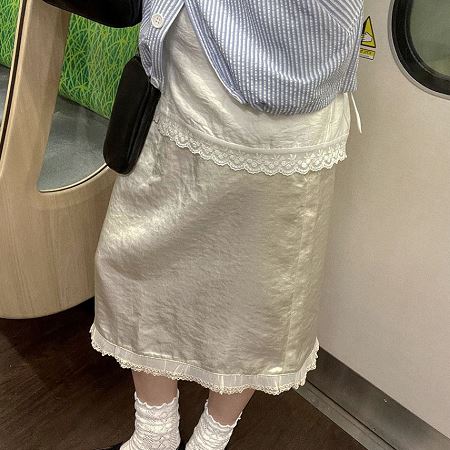 Dongdaemum Women’s Dresses, a testament to the elegance and quality of wholesale Korean fashion.