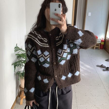 Dongdaemum Women’s Coats & Jackets, a testament to the elegance and quality of wholesale Korean fashion.