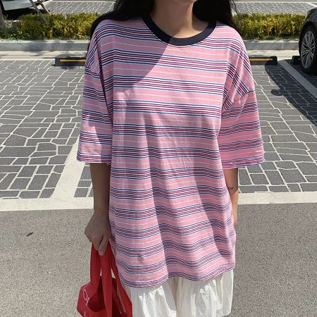 Dongdaemum Women’s Shirts, Tops & T-Shirts, a testament to the elegance and quality of wholesale Korean fashion.