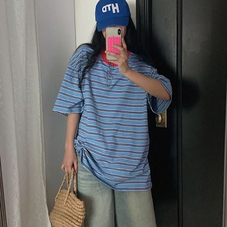 Dongdaemum Women’s Shirts, Tops & T-Shirts, a testament to the elegance and quality of wholesale Korean fashion.