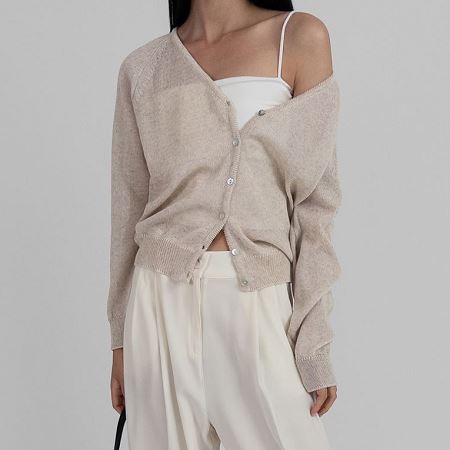 Dongdaemum Women’s Coats & Jackets, a testament to the elegance and quality of wholesale Korean fashion.