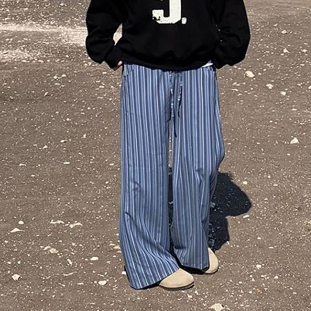 Dongdaemum Women’s Pants, a testament to the elegance and quality of wholesale Korean fashion.
