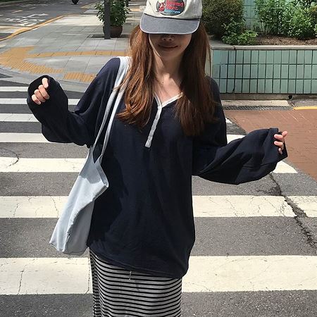 Dongdaemum Women’s Shirts, Tops & T-Shirts, a testament to the elegance and quality of wholesale Korean fashion.