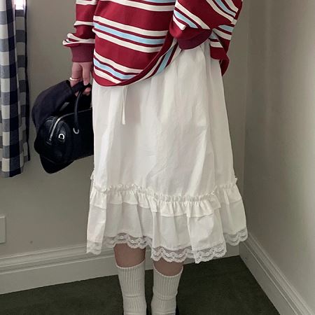 Dongdaemum Women’s Dresses, a testament to the elegance and quality of wholesale Korean fashion.