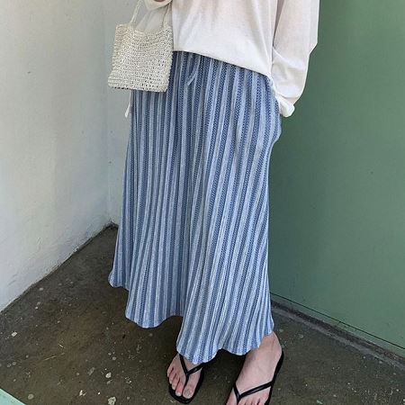 Dongdaemum Women’s Dresses, a testament to the elegance and quality of wholesale Korean fashion.