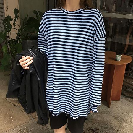 Dongdaemum Women’s Shirts, Tops & T-Shirts, a testament to the elegance and quality of wholesale Korean fashion.