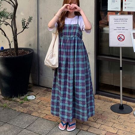 Dongdaemum Women’s Dresses, a testament to the elegance and quality of wholesale Korean fashion.