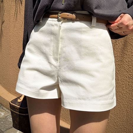 Dongdaemum Women’s Pants, a testament to the elegance and quality of wholesale Korean fashion.