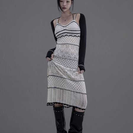 Dongdaemum Women’s Dresses, a testament to the elegance and quality of wholesale Korean fashion.