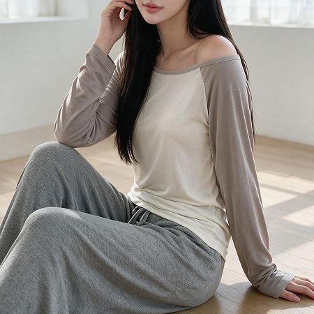 Dongdaemum Women’s Shirts, Tops & T-Shirts, a testament to the elegance and quality of wholesale Korean fashion.