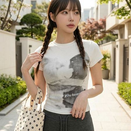 Dongdaemum Women’s Shirts, Tops & T-Shirts, a testament to the elegance and quality of wholesale Korean fashion.