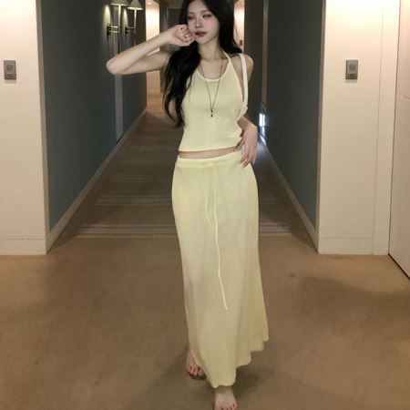Dongdaemum Women’s One-Pieces, a testament to the elegance and quality of wholesale Korean fashion.