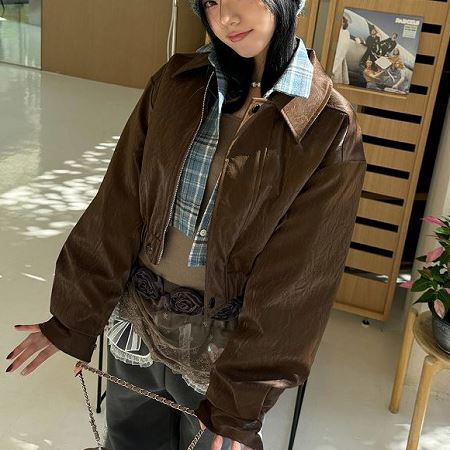 Dongdaemum Women’s Coats & Jackets, a testament to the elegance and quality of wholesale Korean fashion.