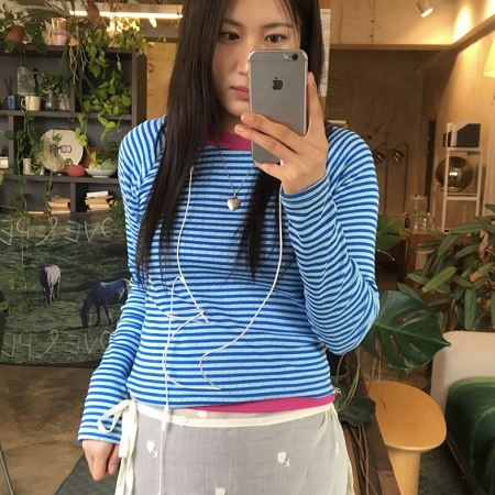 Dongdaemum Women’s Shirts, Tops & T-Shirts, a testament to the elegance and quality of wholesale Korean fashion.