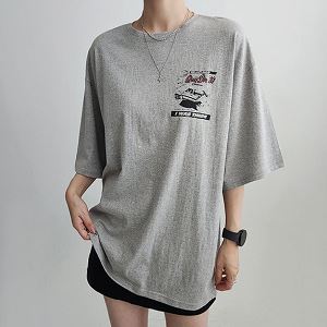 Dongdaemum Women’s Shirts, Tops & T-Shirts, a testament to the elegance and quality of wholesale Korean fashion.